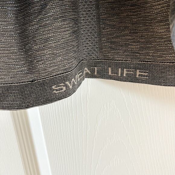 Lululemon Swiftly Tech Racerback Tank 2.0 Gray Knit Top Size 4 EUC - Picture 4 of 6